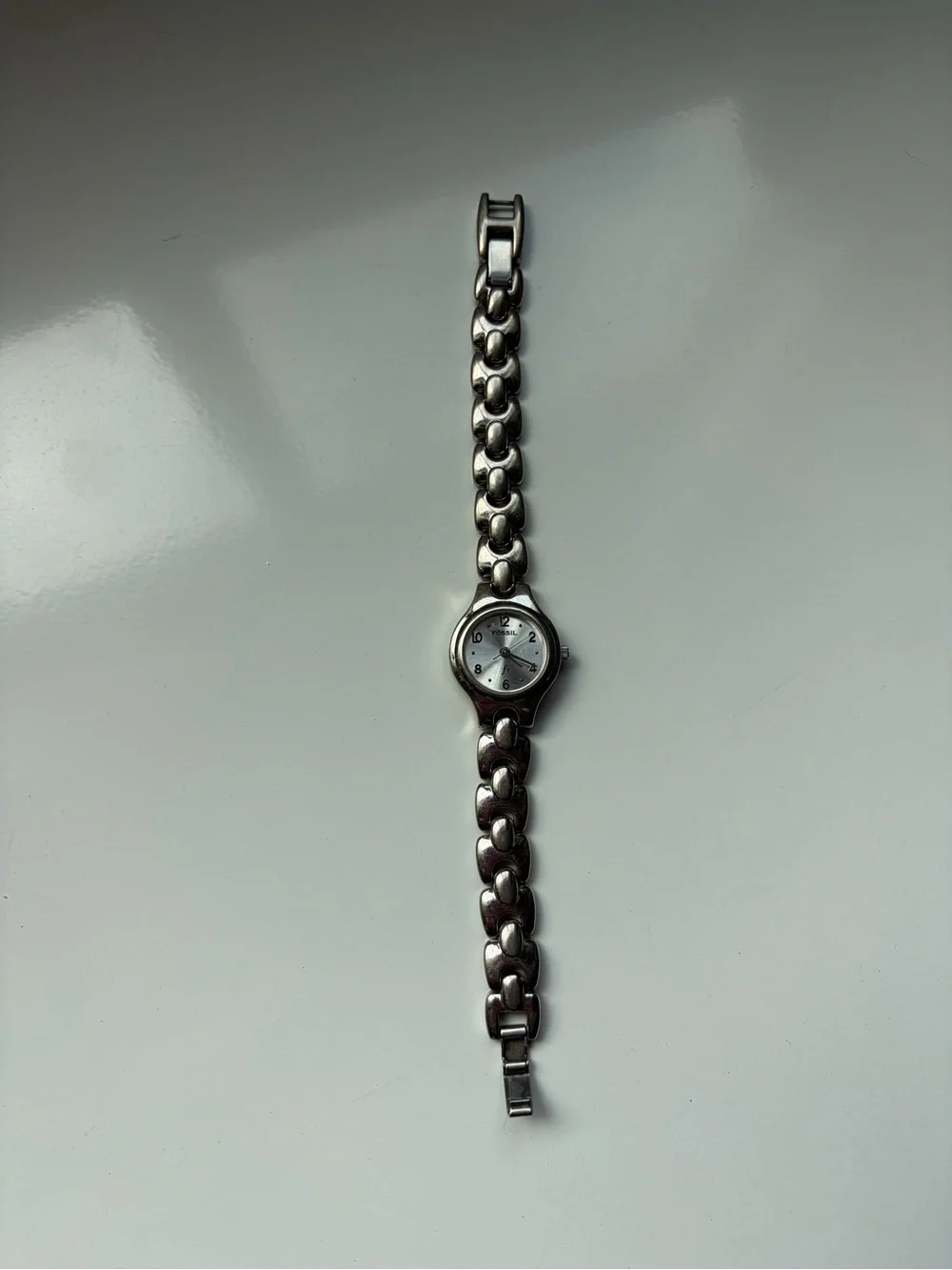 Y2K Women’s Silver Tone Fossil Watch/ New Battery/ Working